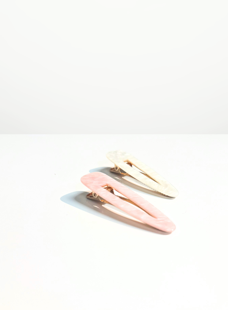 resin barrette - ivory